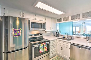 Galveston Oceanfront Condo w/ Balcony + View!