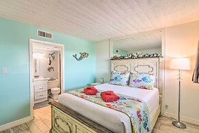 Galveston Oceanfront Condo w/ Balcony + View!