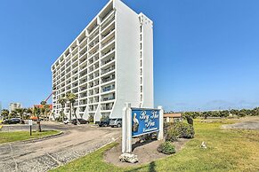 Galveston Oceanfront Condo w/ Balcony + View!