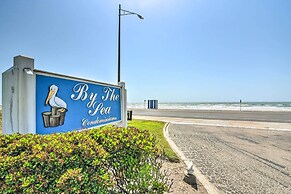 Galveston Oceanfront Condo w/ Balcony + View!
