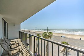 Galveston Oceanfront Condo w/ Balcony + View!