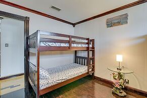 Waterfront Galveston Bay Retreat - 4 Mi to Beach!