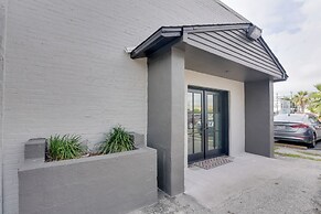 Downtown Galveston Home: Walk to Historic District