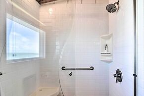 Waterfront Deck: Charming Galveston Home!