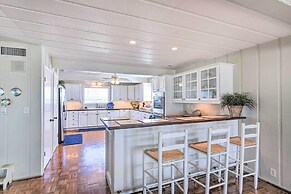 Waterfront Deck: Charming Galveston Home!