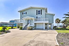Waterfront Deck: Charming Galveston Home!