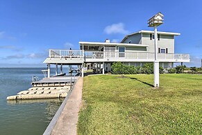 Waterfront Deck: Charming Galveston Home!