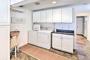 Waterfront Deck: Charming Galveston Home!