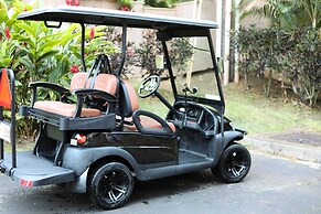 Bright & Airy Lahaina Condo - Walk to Beach!