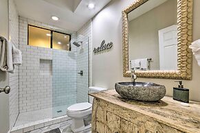 Bright & Airy Lahaina Condo - Walk to Beach!
