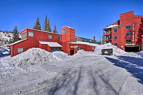Brian Head Ski-in/ski-out Condo w/ Resort Perks!