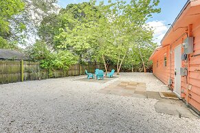 Boho-chic Sarasota Hideaway: Yard & Fire Pit!