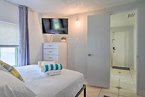 Central Sarasota Home: 8 Mi to Siesta Key!