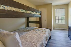 Breezy Fort Walton Townhome ~ 5 Mi to Beach!