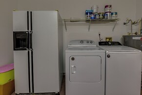 Breezy Fort Walton Townhome ~ 5 Mi to Beach!