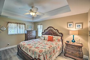 Lanai & Heated Pool: Stunning Cape Coral Getaway