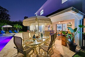 Modern Naples Oasis w/ Saltwater Pool & Jacuzzi!