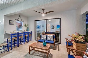 Modern Naples Oasis w/ Saltwater Pool & Jacuzzi!