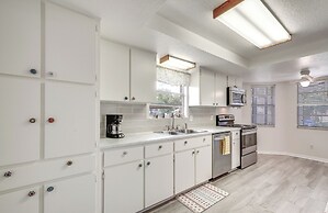 Spring Hill Retreat w/ Heated Pool & 4-in-1 Grill