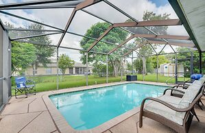 Spring Hill Retreat w/ Heated Pool & 4-in-1 Grill