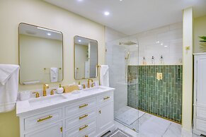 Chic Palm Coast Escape: Lanai & Heated Pool!