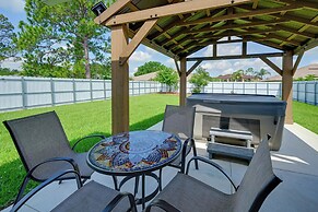 Hot Tub & Fenced Yard: Home in Sebring