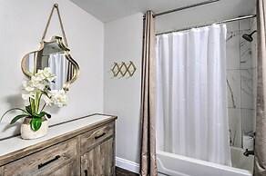 Classy Resort Condo w/ Balcony: Walk to Beach