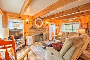 Wrightwood Cabin w/ Cozy Interior!