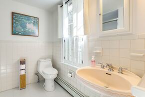 Centerville Escape w/ Pool ~ 3 Mi to Beach!
