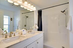 Canal-front Cape Coral Home Rental: Pool, Lanai!