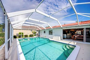 Punta Gorda Getaway w/ Canal Access & Lanai!