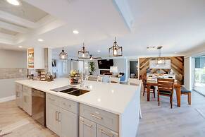 Punta Gorda Getaway w/ Canal Access & Lanai!