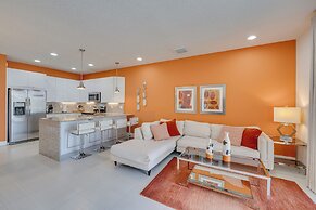 Townhome w/ Lanai ~ 9 Mi to Disney!