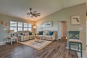 Pool Access + Screened Porch: Sebring Resort Home