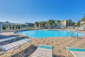 Well-appointed Family Condo on Miramar Beach!