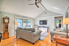 2 Mi to South Cape Beach State Park: Home w/ Yard!