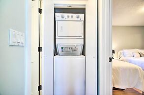 2 Mi to South Cape Beach State Park: Home w/ Yard!