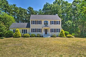 Marion Home w/ Private Deck < 1 Mi From Beach