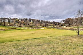 Central Branson Condo w/ Pool: Walk Everywhere!