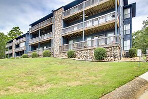 5 Mi to Casino: Waterfront Condo in Hot Springs!