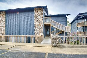 5 Mi to Casino: Waterfront Condo in Hot Springs!