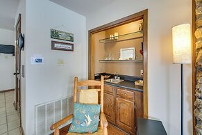 5 Mi to Casino: Waterfront Condo in Hot Springs!