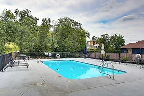 5 Mi to Casino: Waterfront Condo in Hot Springs!