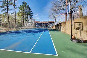 5 Mi to Casino: Waterfront Condo in Hot Springs!