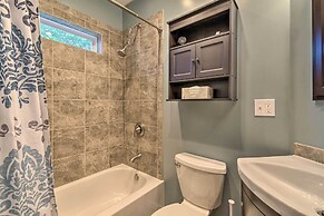 Penn Yan Escape w/ Yard, 1 Mi to Keuka Lake!