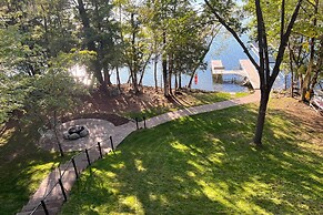 Crandon Cabin Getaway w/ Boat Dock & Deck!
