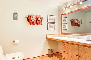 Ocean-view Bungalow: Walk to Pebbles Beach!