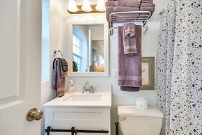 Apartment w/ Easy Access to Indian Rocks Beach!