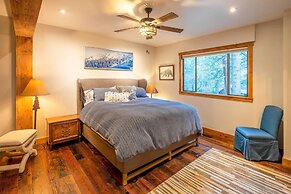 2 Mi to Beach: Expansive Tahoe Escape w/ Hot Tub!