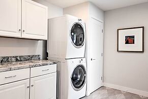 Beautiful Sonoma House w/ Patio & Vineyard Views!